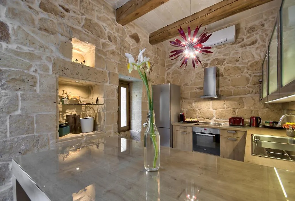 Hébergement de vacances Villa Ta Rozamari à Żejtun